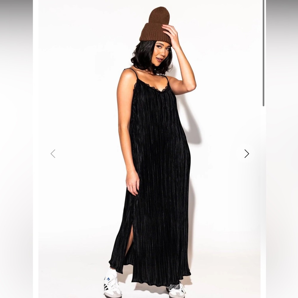 NWOT dressed in lala Money Honey Plisse Slip Dress in Black size 3X
